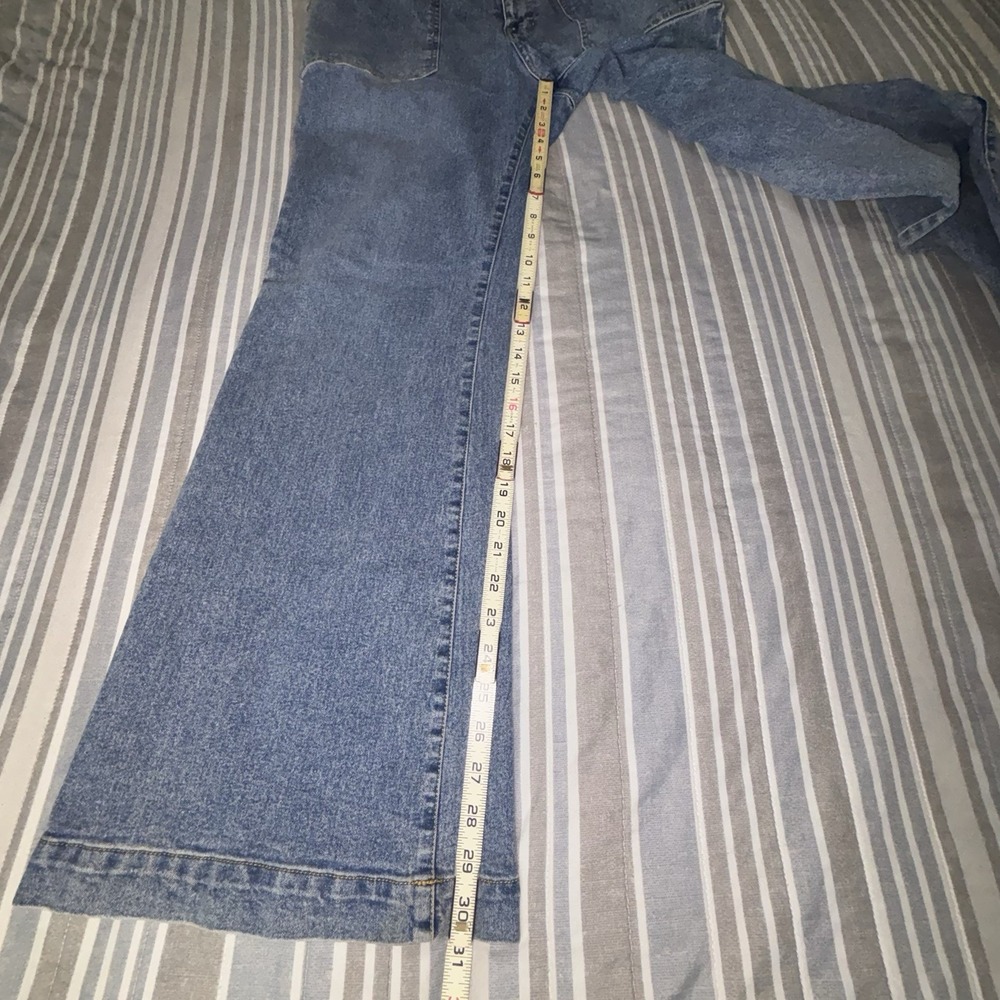 Frye Women's High Rise Wide Leg Flare Jeans Medium Wash Blue Denim Size 30 - Picture 13 of 16